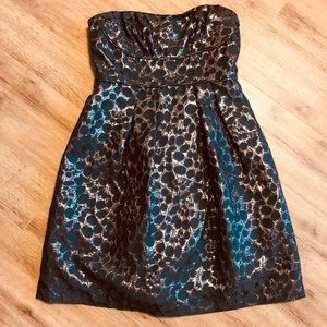 ✨Beautiful strapless BCBG dress✨